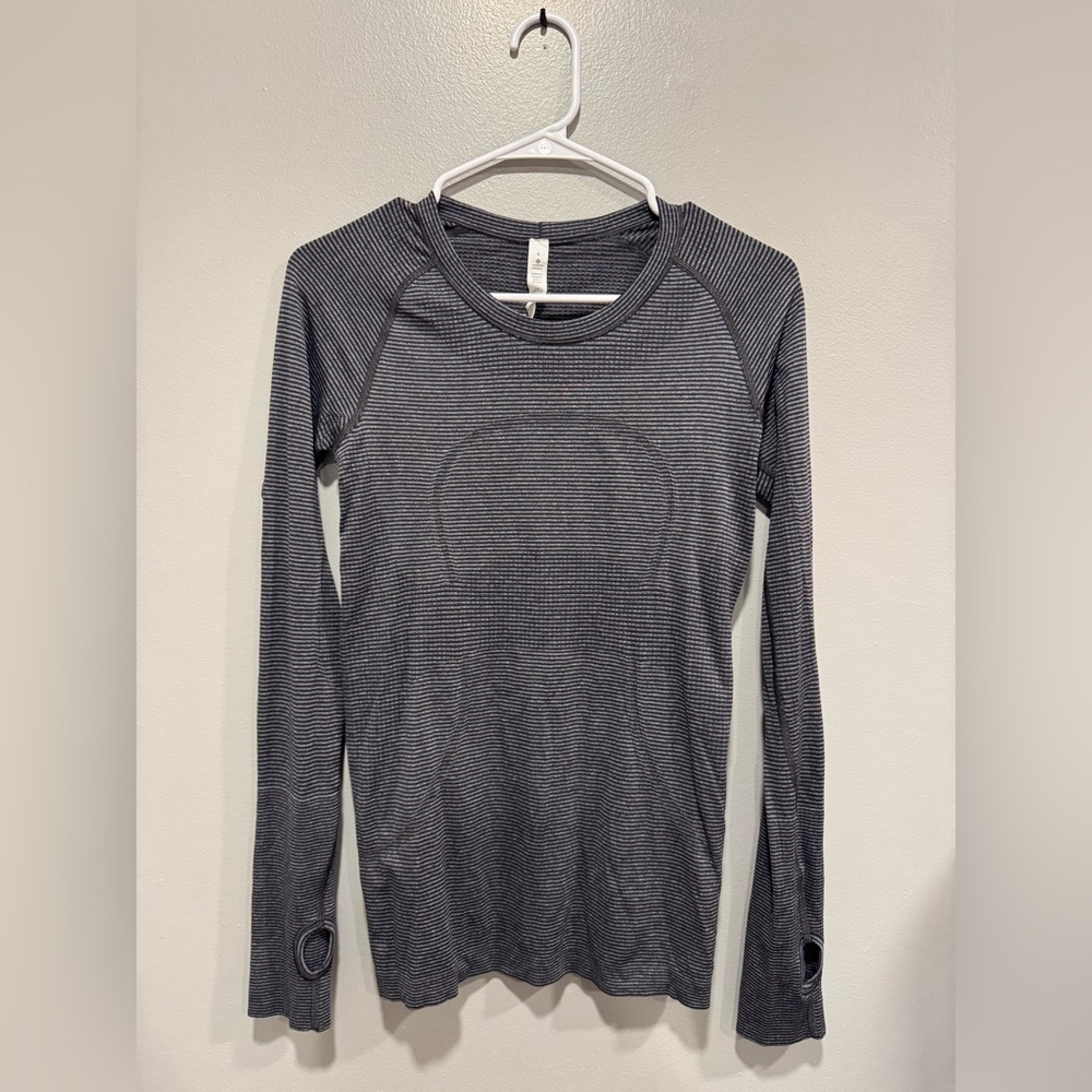 Lululemon Swiftly Tech Long Sleeve Size 6